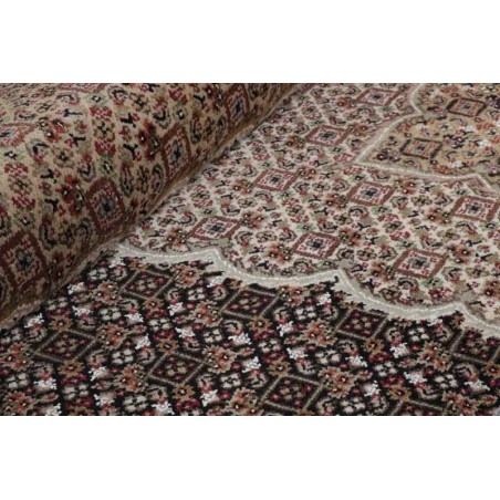 tappeto india tabriz indi cm.250x302 1