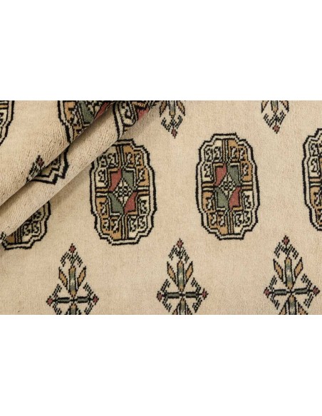 Hand made rug Bukhara extra fine Pakistan cm.202x306