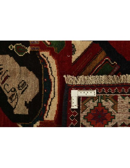 Hand made rug Kashghai Old Figural Persia cm.120x203