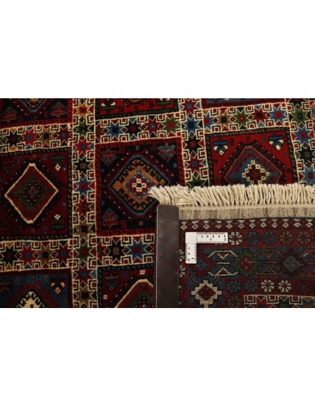 Hand made rug Yalameh Persia cm.151x196