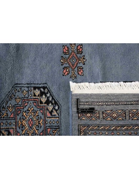 Hand made rug Bukhara extra fine Pakistan cm.137x205