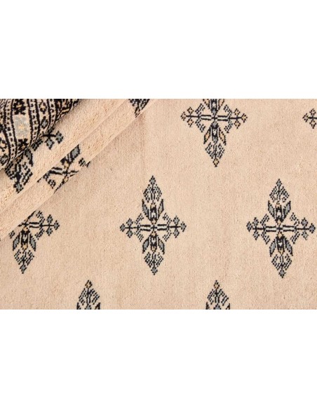 Hand made rug Bukhara fine Pakistan cm.279x372