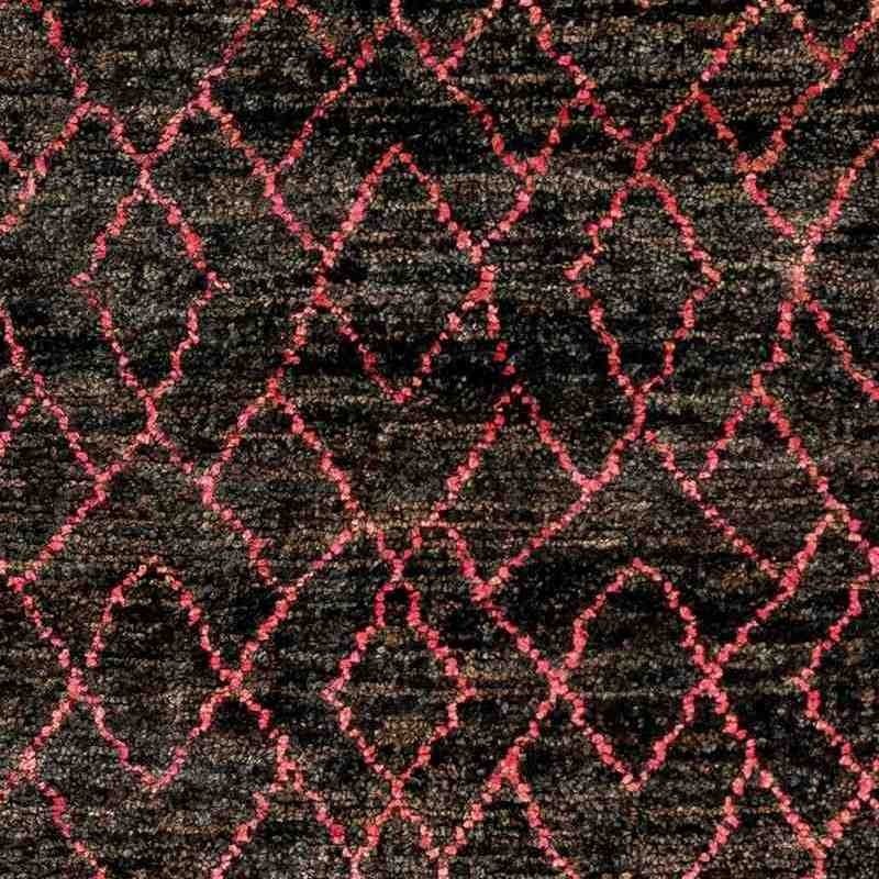 tappeto HIMALAYA SITAP IKAT BLACK geometrico da EUR 658.8