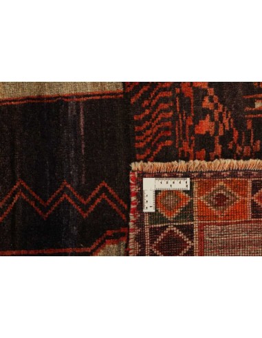 Hand made rug Kashghai Old Figural Persia cm.96x140