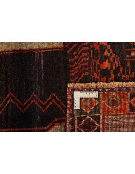 Hand made rug Kashghai Old Figural Persia cm.96x140
