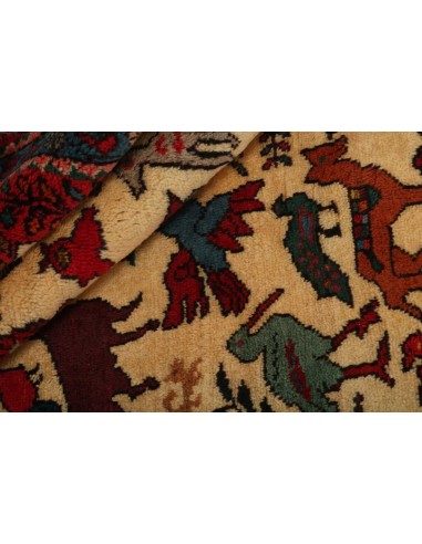 Hand made rug Kashghai Old Figural Persia cm.112x150