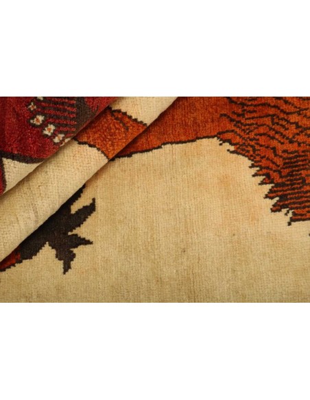 Hand made rug Kashghai Old Figural Persia cm.133x198