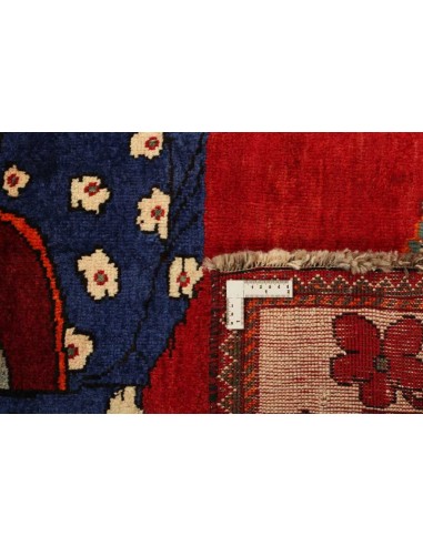 Hand made rug Kashghai Old Figural Persia cm.180x263