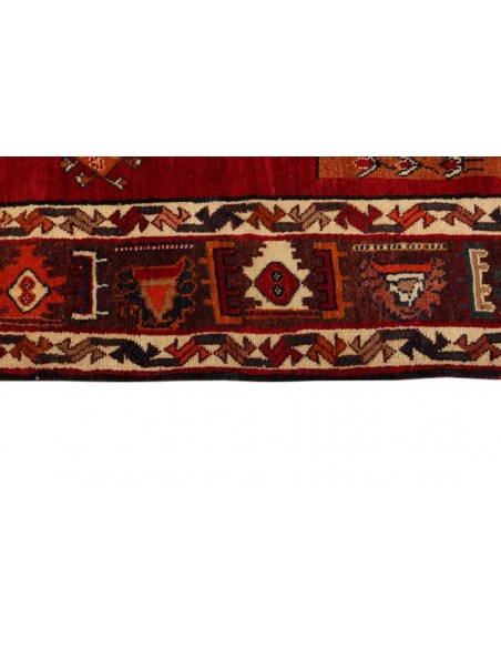 Hand made rug Kashghai Old Figural Persia cm.162x226