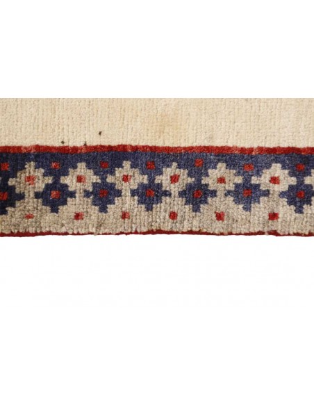 Hand made rug Kashghai Old Figural Persia cm.97x144