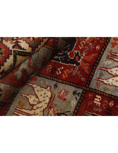 Hand made rug Kashghai Old Figural Persia cm.108x214