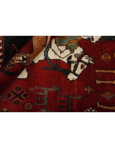 Hand made rug Kashghai Old Figural Persia cm.139x223