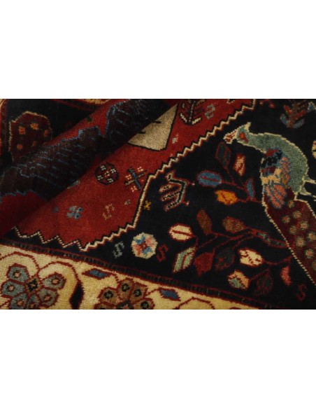 Hand made rug Kashghai Old Figural Persia cm.101x152