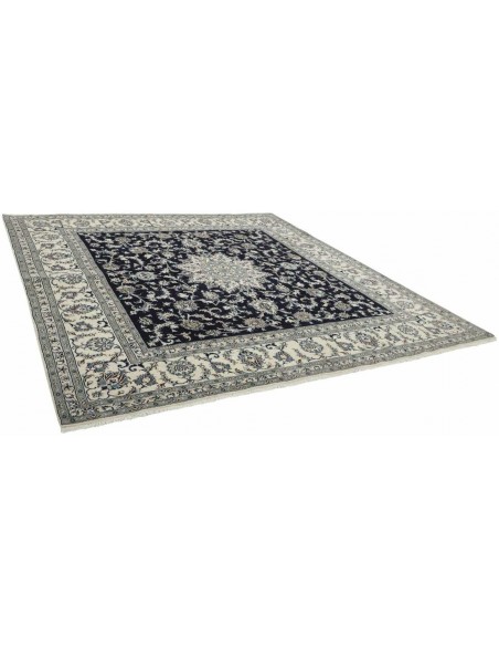 Hand made rug Nain Kashmar Persia cm.290x295