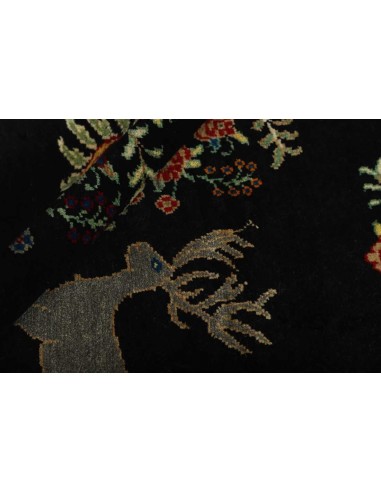 Hand made rug Kashghai Old Figural Persia cm.136x184