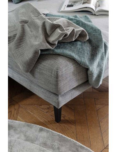 Tappeto moderno grigio chiaro rotondo Tere, collezione Hand Made, 100% viscosa, fatto a mano in India.