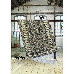 Carpet Estambul Nanimarquina black on white