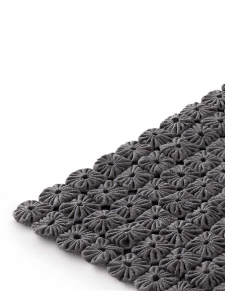 modern rug Momos Anthracite by GAN zoom VIEW- new 2025 |TAPPETI.it
