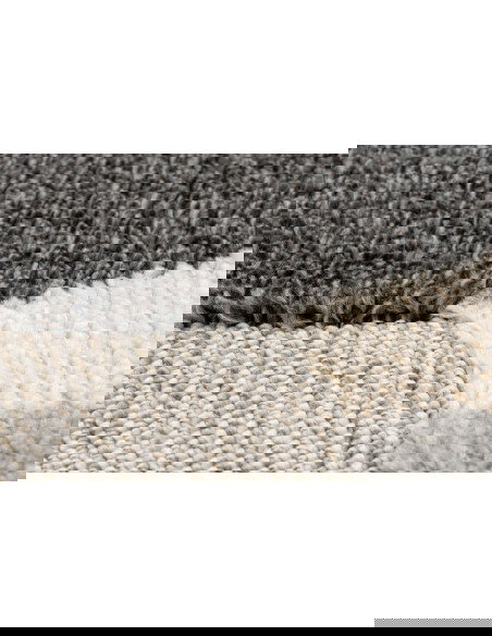 Fano 392 Gira Children's Rug with Playful Giraffe Design