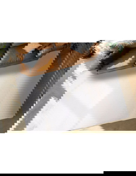 Infinity 200 White Rug – Soft, Plush Carpet