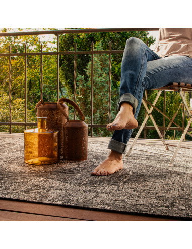 Nordic 875 Grey Vintage Style Rug – Durable & Stylish