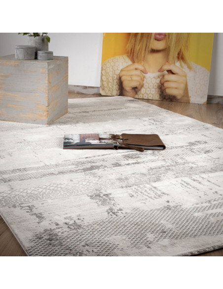 Opal 918 Cream Rug – Elegant Soft Tones Carpet