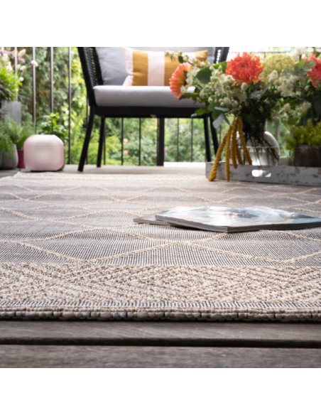 Oslo 710 Taupe Geometric Rug – Durable & Stylish