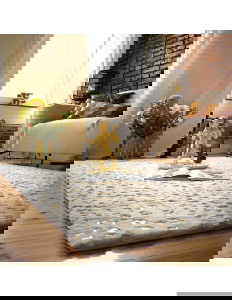 Safari 165 Cream Rug with Elegant Fantasy Pattern