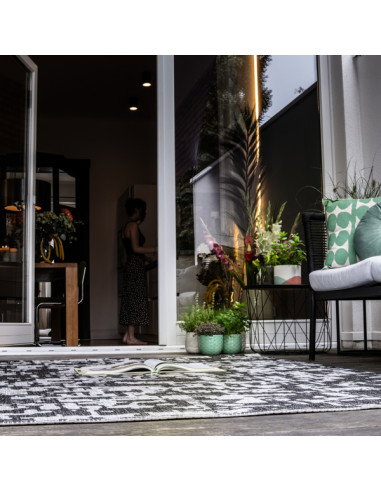 Tallinn 542 Grey Modern Rug – Durable Polypropylene Carpet