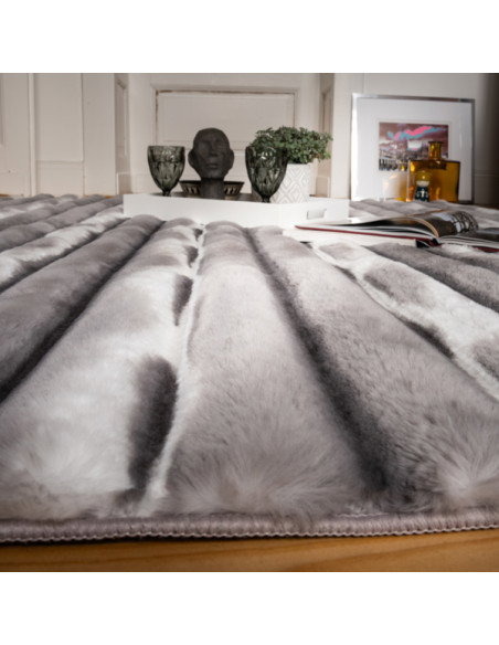 Waves 305 Taupe Hand-Tufted Rug – Soft & Durable