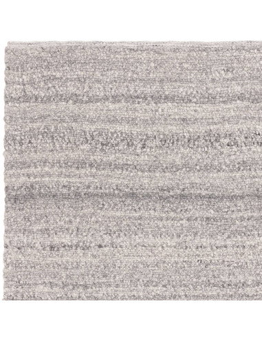 Tappeto Abbus Steel in poliestere, design boho chic e tinta unita, perfetto per ambienti moderni ed etnici con stile e comfort.