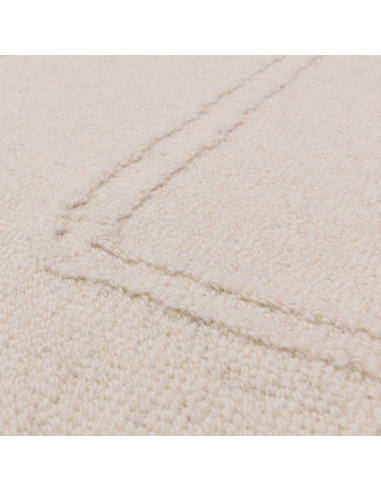 Tappeto Ada Ivory in lana naturale, design geometrico raffinato, perfetto per ambienti moderni, boho chic ed etnici. Eleganza e