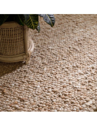 Add warmth and style with the Adler Honey boho rug—handwoven natural wool in a rich honey tone, perfect for any bohemian or mod
