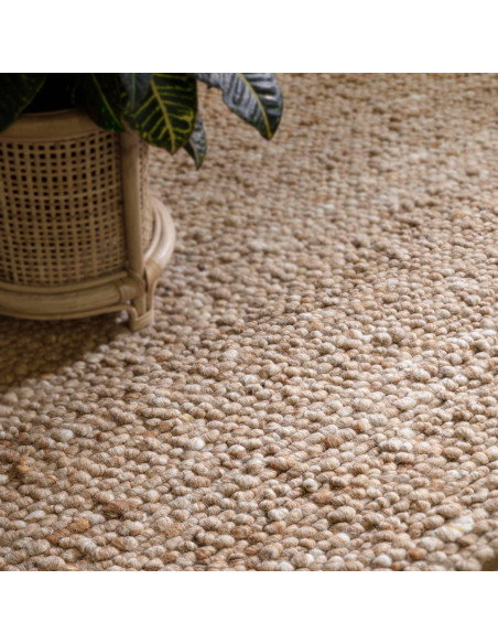 Add warmth and style with the Adler Honey boho rug—handwoven natural wool in a rich honey tone, perfect for any bohemian or mod