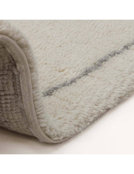Tappeto Azera Berber Lineal in lana naturale, design geometrico e stile boho chic per un ambiente caldo, elegante e artigianale