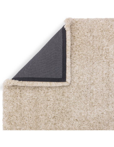 Tappeto Barnaby Sand: comfort extra e design artigianale in tinta unita, perfetto per ambienti boho chic e tappeti etnici raffi