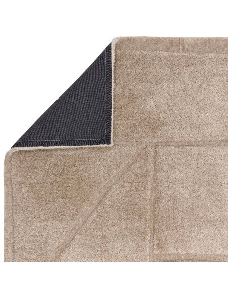 Elevate your space with the Horizon Sand boho rug, featuring a modern geometric design, soft pile, and durable, easy-care polye