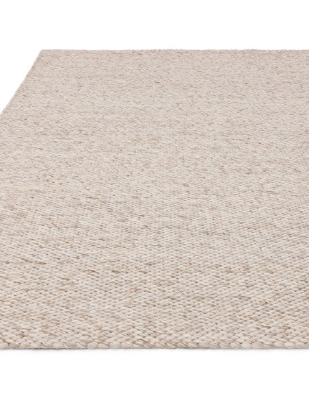Tappeto Zander Oyster: elegante e artigianale, perfetto per ambienti boho chic. Morbido, resistente e facile da pulire, disponi