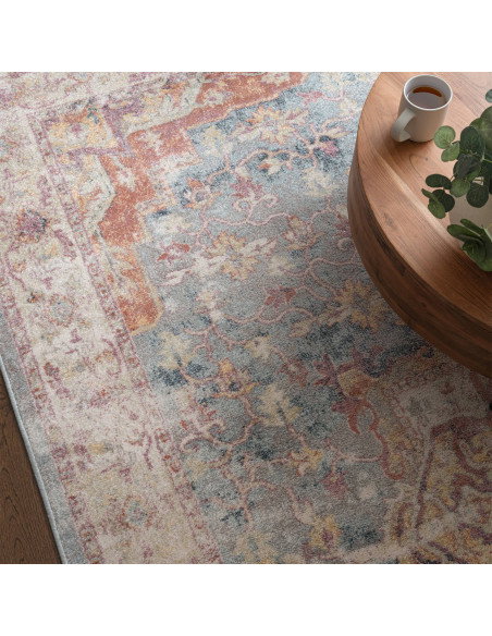 Tappeto Flores Azin FR01: eleganza classica e colori sofisticati per ambienti accoglienti. Perfetto tra i tappeti tradizionali