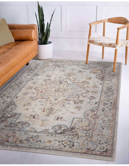 Tappeto Flores Ester FR05: eleganza classica e colori delicati per ambienti raffinati. Perfetto per chi ama i tappeti tradizion