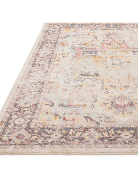 Elevate your home with the Flores Kira FRO4 classic rug, featuring a timeless medallion pattern and durable, easy-care polyprop