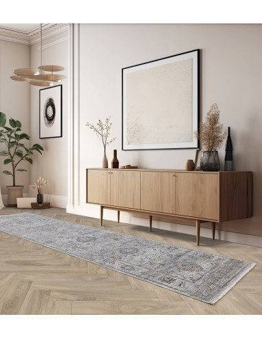 Add timeless charm with the Jasper JA01 Blue vintage rug, blending classic rug style and durable synthetic fibers for easy care