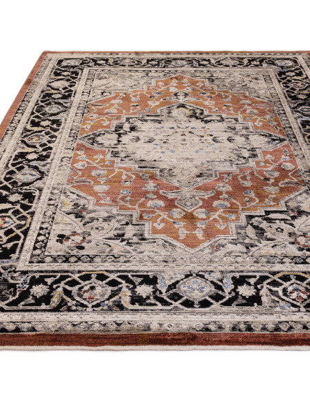 Tappeti classici dal design persiano e colori caldi: Sovereign Terracotta Medallion unisce eleganza, comfort e facilità di manu