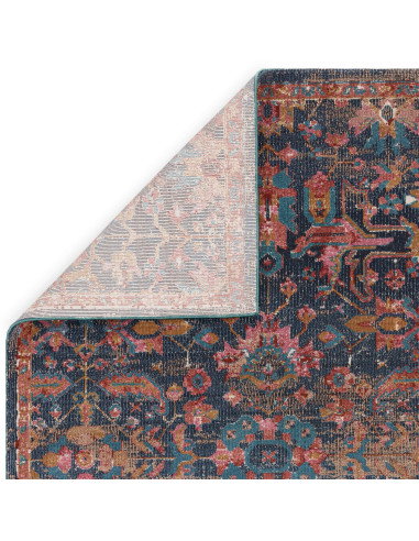 Tappeto classico Zola Evin con motivo persiano e colori ricchi, facile da pulire e perfetto per ambienti tradizionali e moderni