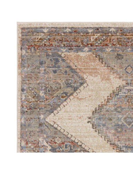 Elevate your home with the Zola Lisar classic rug, featuring a timeless Persian pattern and durable, easy-care synthetic fibers