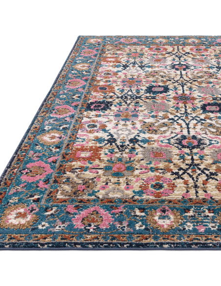 Tappeto Zola Sarab: eleganza e colori vivaci per ambienti raffinati. Perfetto mix di design tradizionale e resistenza per ogni