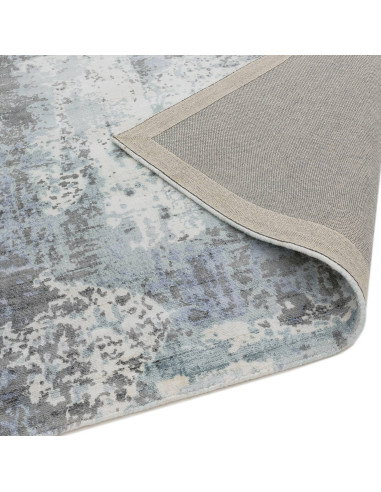 Tappeto Gatsby Navy in viscosa naturale: design moderno e morbidezza per valorizzare il soggiorno con stile contemporaneo e raf