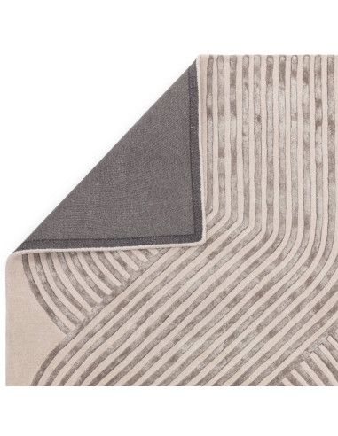 Tappeto Matrix Solsitice Ivory: design moderno e materiali naturali per un soggiorno elegante e accogliente. Perfetto tra i tap