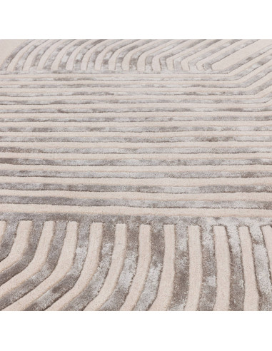 Tappeto Matrix Solsitice Ivory: design moderno e materiali naturali per un soggiorno elegante e accogliente. Perfetto tra i tap