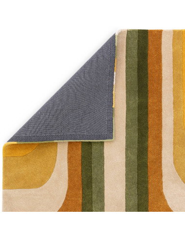 Tappeto Romy 02 Retro Green: design geometrico e colori caldi per un soggiorno moderno e accogliente. Perfetto tra i tappeti co